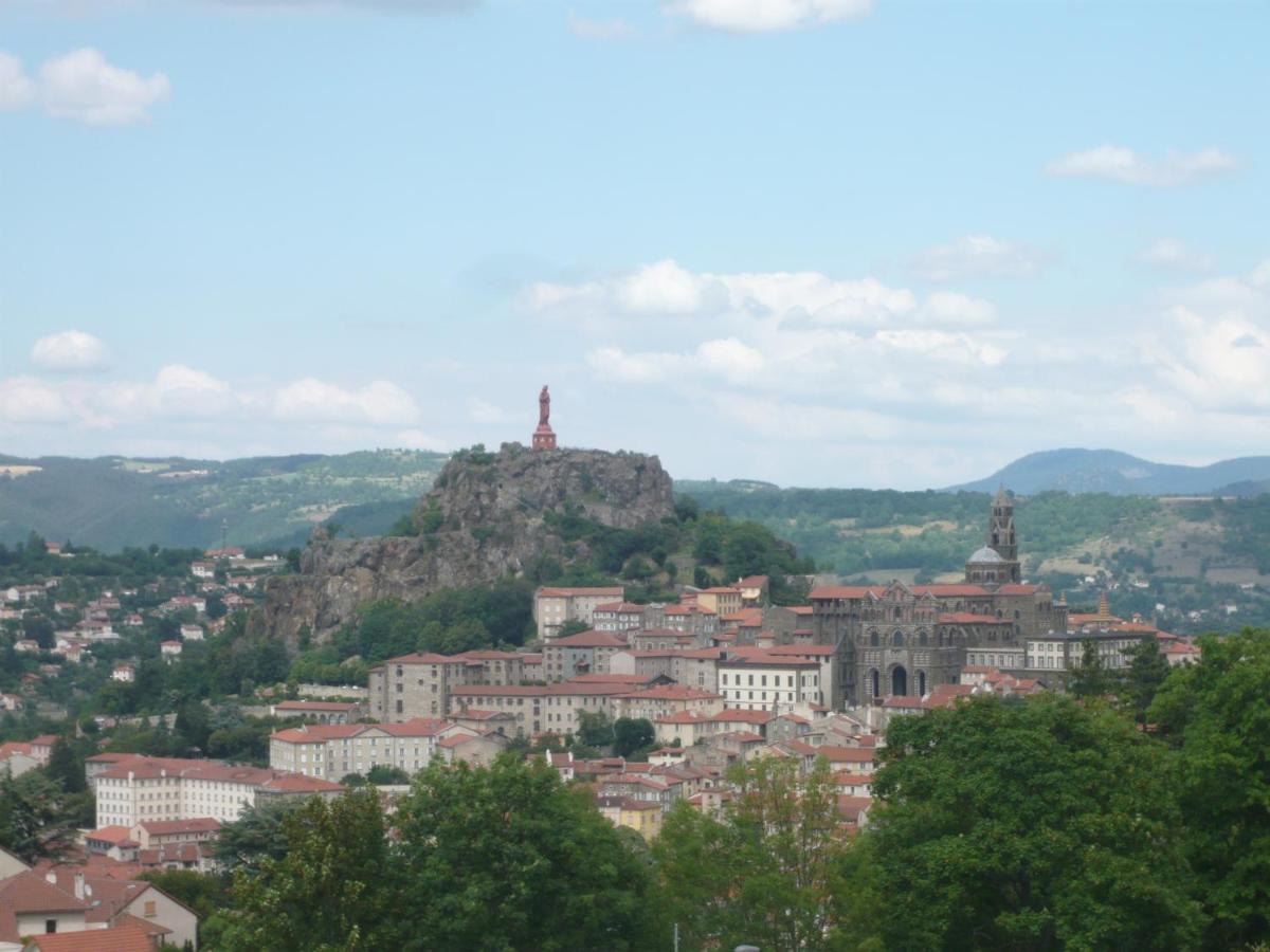 Le Petit St Clair Apartment Le Puy-en-Velay Exterior photo